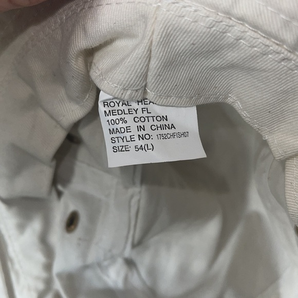 Gulfariun beach hat with string that tightens cute brand new - Picture 3 of 3